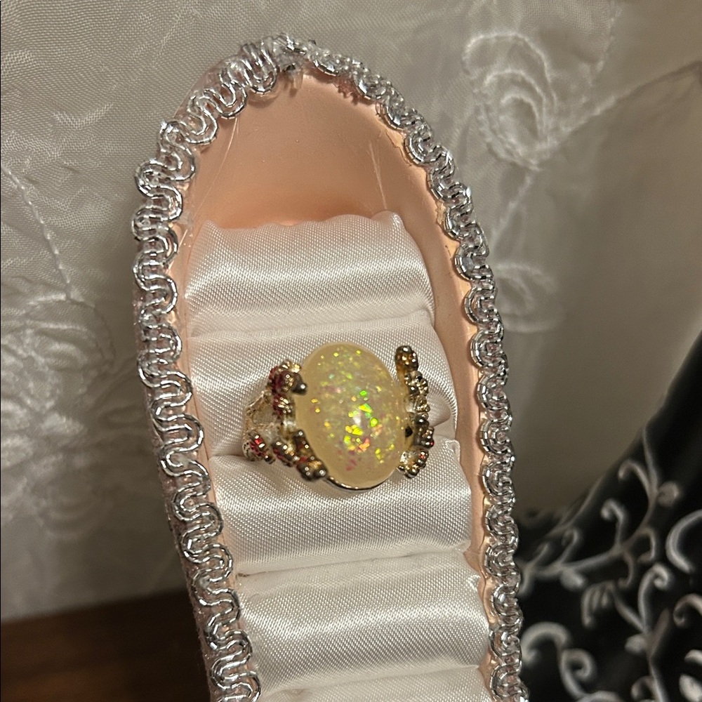 925 Elegant silver Opal Ring with Multicolor Accents